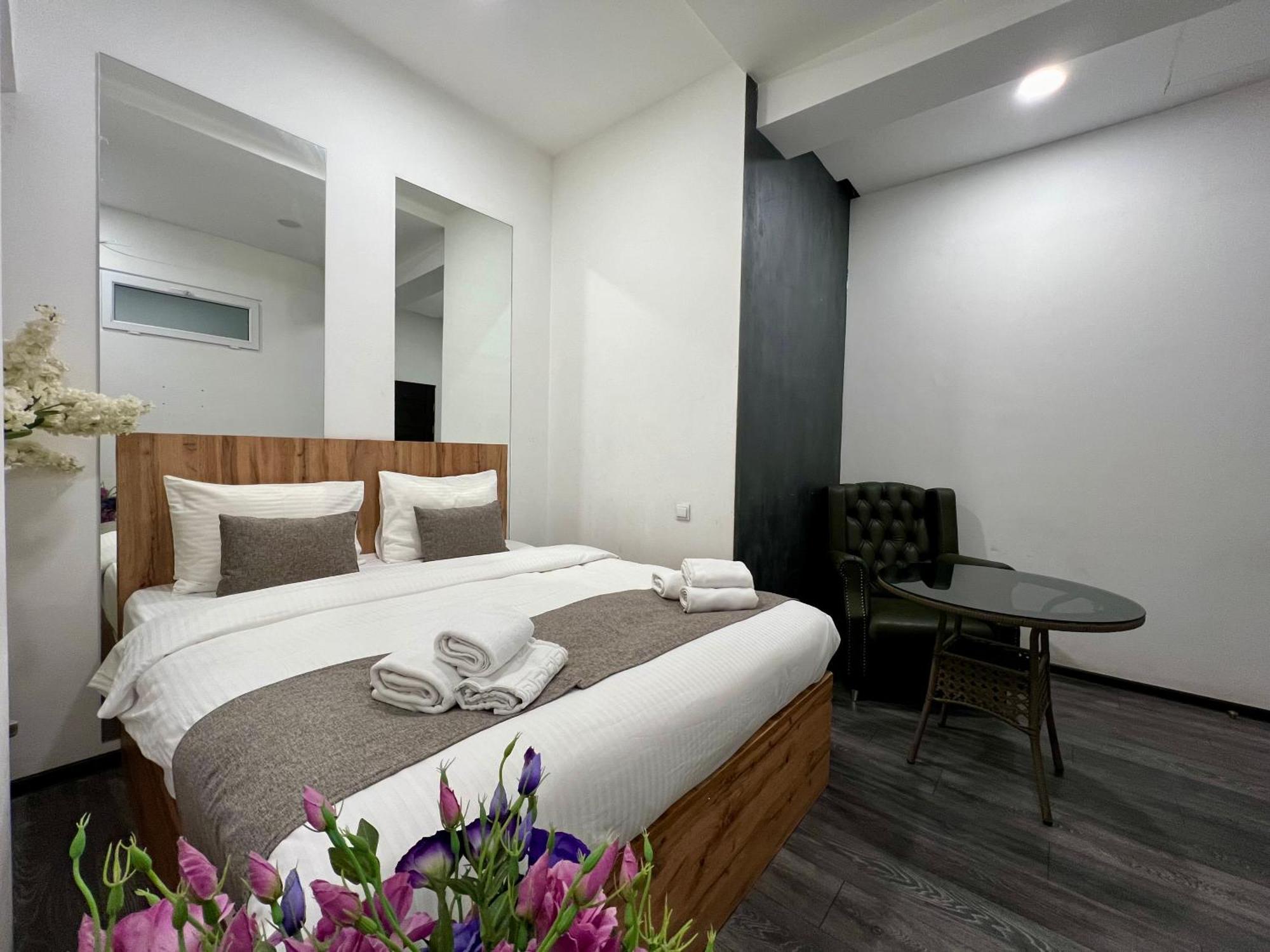Yvn Tumanyan Apart-Hotel Erivan Exterior foto